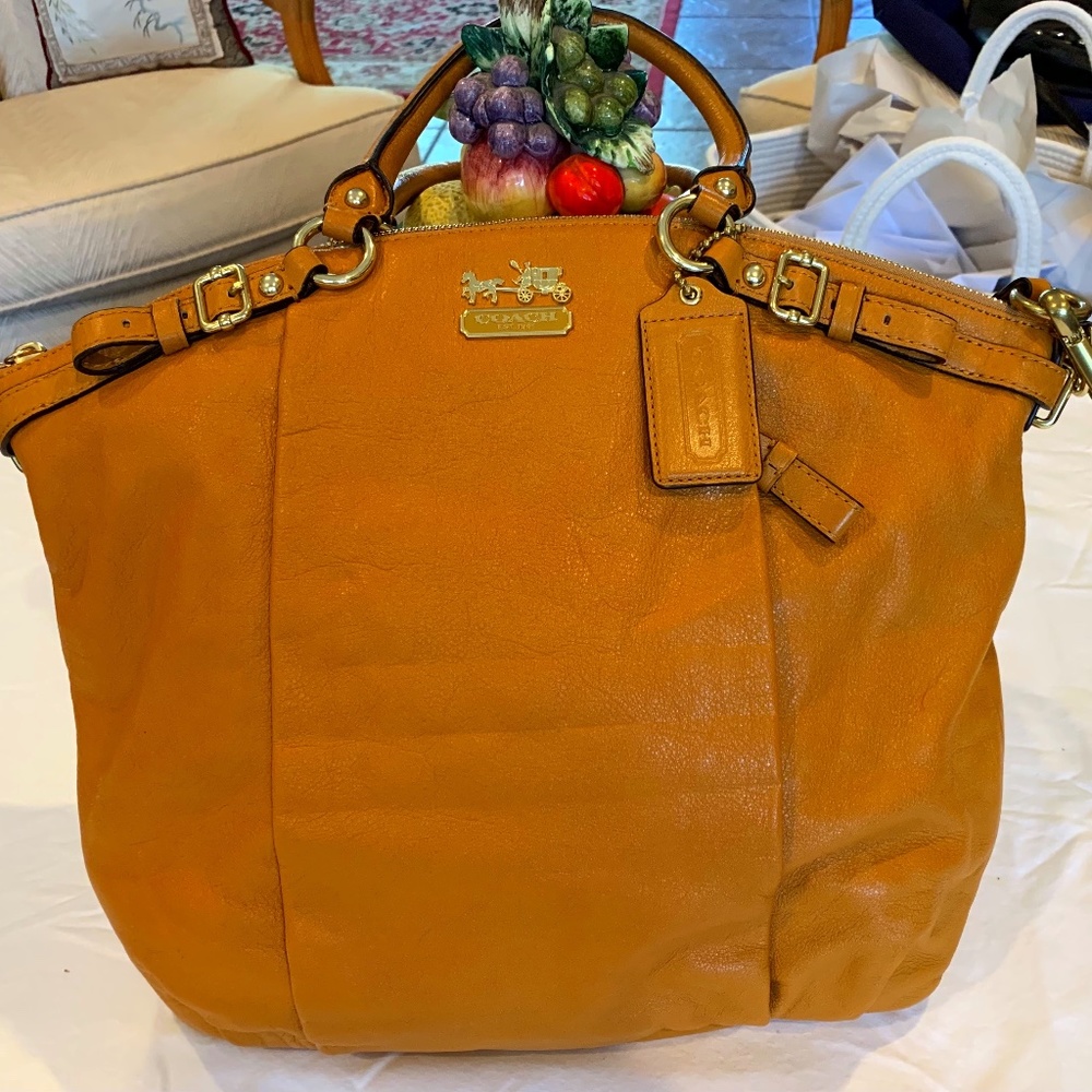 Coach Shoulder Handbag